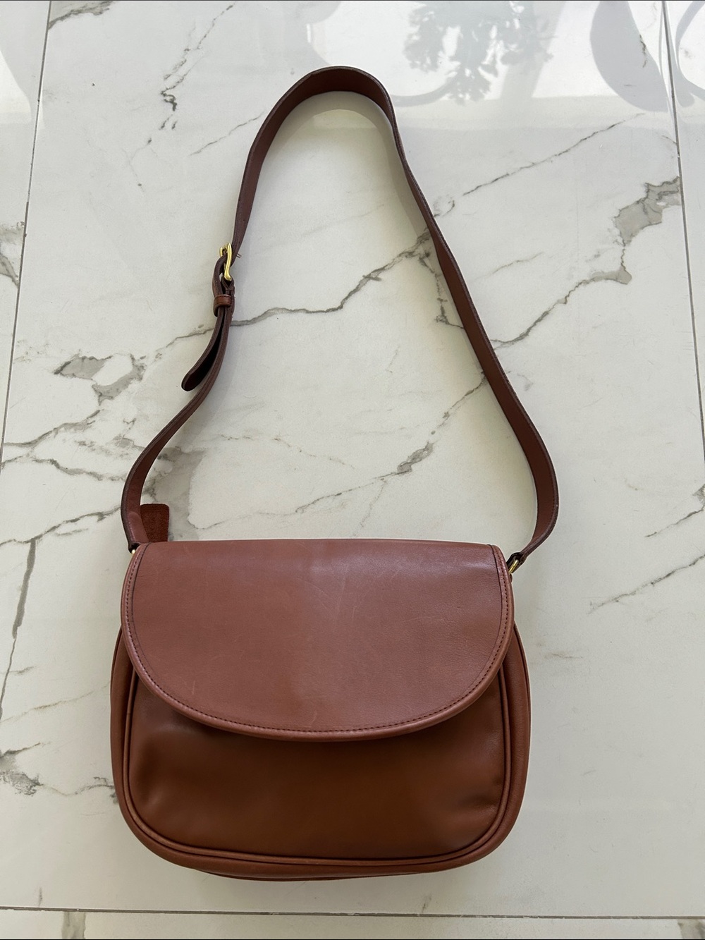 Vintage Coach Town bag. Pre 1989 Brown Leather Crossbody Bag with Gold Hardware